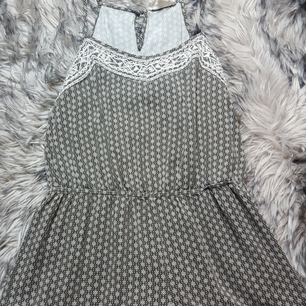 Sweet Wanderer Jumper- Size L - Picture 2 of 3